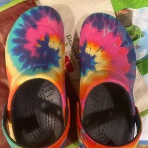 New crocs! Men's size 6 women's size 8